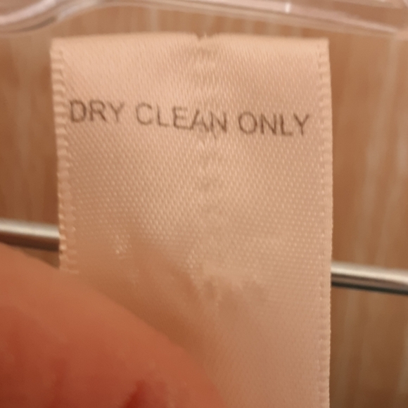 Harold’s semi sheer skirt with crochet detail. 10 - Picture 6 of 6